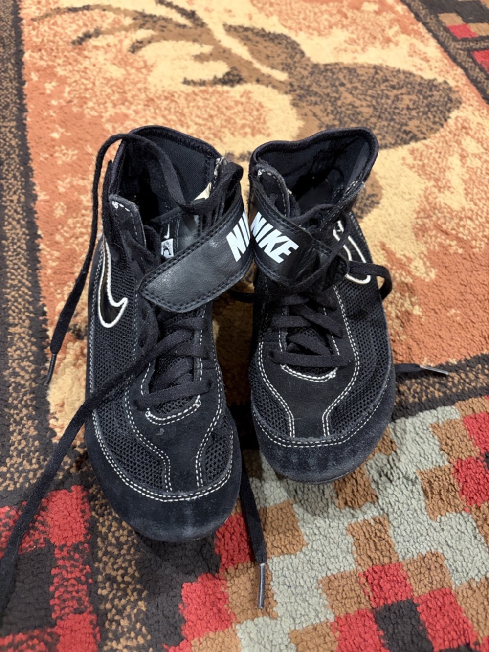 Boys Nike wrestling shoes